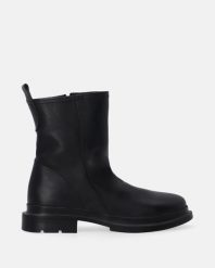 SKÓRZANE SZTYBLETY DAMSKIE Z SUWAKIEM H006LEBLOBB045. Botki Venezia, bez wzorów, ze skóry, bez obcasa, bez zapięcia. Za 329.00 zł.
