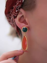 L'Atelier de Gaia Pozłacane kolczyki-wkrętki z agatami i kocim okiem rozmiar: onesize. Pomarańczowe kolczyki L'Atelier de Gaia, z agatem, pozłacane. Za 96.60 zł.