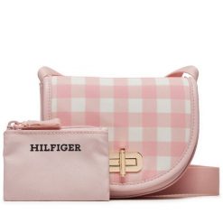 Torebka Tommy Hilfiger. Czerwone listonoszki Tommy Hilfiger, bez wzorów, bez dodatków. Za 209.99 zł.