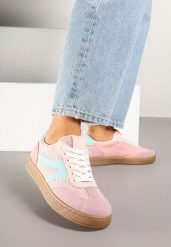 Różowe Sneakersy Kultowe Tenisówki z Ozdobnymi Przeszyciami i Tweedem Koriarea. Czerwone trampki Born2be, bez wzorów, z jeansu, casualowe, bez zapięcia. W wyprzedaży za 84.99 zł.