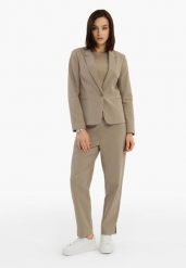 Spodnie z prostą nogawką R-SAMI. Czarne spodnie materiałowe Volcano, bez wzorów, z bawełny, eleganckie, krótkie. Za 169.99 zł.