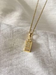 Lodie Silver Naszyjnik z zawieszką - dł. 45 cm rozmiar: onesize. Szare naszyjniki Lodie Silver, z materiału, metalowe. Za 57.60 zł.