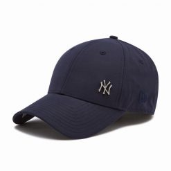 Czapka z daszkiem New Era. Niebieskie czapki z daszkiem New Era, bez wzorów. Za 99.99 zł.
