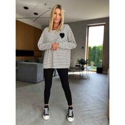 Bluzka Heart White. Białe bluzki ClothStore, bez wzorów, z bawełny, bez kołnierzyka, bez ramiączek. Za 129.00 zł.