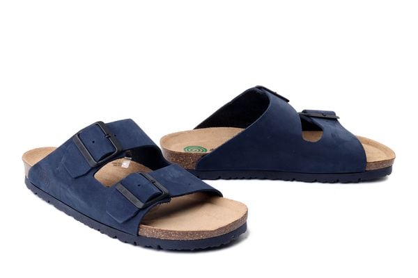 DR. BRINKMANN 701007-05 blau, klapki damskie. Niebieskie klapki Dr. Brinkmann, bez wzorów, ze skóry, bez obcasa, bez zapięcia. Za 289.90 zł.