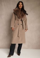 Beżowy Dwurzędowy Płaszcz Elegancki z Futrzanym Kołnierzem i Paskiem Ezanttia. Brązowe płaszcze Renee, na jesień, xl, bez wzorów, z futra, eleganckie, bez kaptura. Za 349.99 zł.