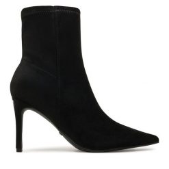 Botki Guess. Czarne botki Guess, z aplikacjami, bez obcasa, na szpilce, bez zapięcia. Za 399.99 zł.