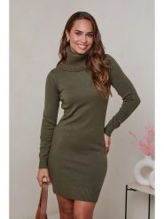 Soft Cashmere Sukienka dzianinowa w kolorze khaki rozmiar: 38/40. Brązowe sukienki Soft Cashmere, bez wzorów, z dzianiny, klasyczne, bez kołnierzyka, bez ramiączek, mini. Za 216.73 zł.