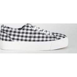 Trampki w kratę - Biały. Trampki marki Sinsay. Za 59.99 zł.