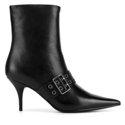 Botki Eva Minge. Czarne botki Eva Minge, bez wzorów, bez obcasa, na szpilce, bez zapięcia. Za 439.00 zł.