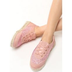 Różowe Espadryle Helsy. Espadryle marki Born2be. Za 59.99 zł.