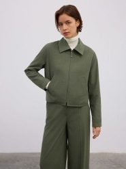 BGN Kurtka koszulowa w kolorze zielonym rozmiar: 38. Zielone kurtki BGN, bez wzorów, bez kaptura. Za 210.81 zł.