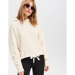 Bluza ze strukturalnej dzianiny - Kremowy. Bluzy marki Reserved. Za 119.99 zł.