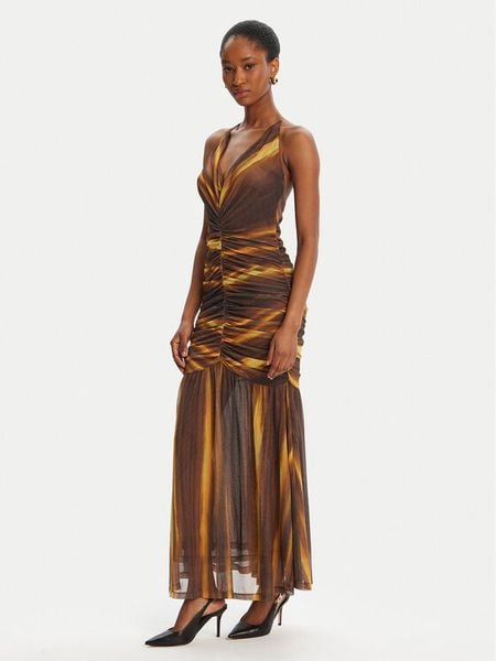 Bardot Sukienka koktajlowa Aries Mesh Maxi 59999DB Brązowy Slim Fit. Brązowe sukienki Bardot, bez wzorów, z meshu, wizytowe, bez kołnierzyka, bez ramiączek, maxi. Za 279.99 zł.