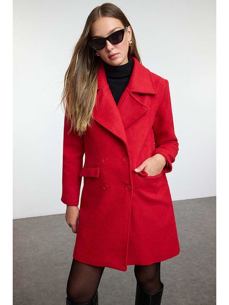 Trendyol Płaszcz zimowy w kolorze czerwonym rozmiar: 38. Czerwone płaszcze Trendyol, na zimę, bez wzorów, z puchu, bez kaptura. Za 201.55 zł.
