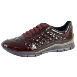 Buty sportowe Geox D Sukie D - GBK NAPL+NAPL - Damskie. Czerwone buty treningowe Geox, bez wzorów, z gumy, bez zapięcia, do biegania. Za 354.70 zł.