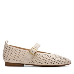 Półbuty Clarks. Półbuty wsuwane Clarks, bez wzorów, bez obcasa, na płaskiej podeszwie. Za 359.99 zł.