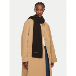 Szalik Calvin Klein Jeans. Czarne szaliki i kominy Calvin Klein Jeans, bez wzorów, z jeansu. Za 279.99 zł.