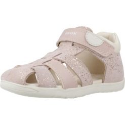 Sandały Geox Model B Sandal Macchia Gir Kolor Rose. Białe sandały Geox, bez wzorów, ze skóry, bez obcasa, bez zapięcia. Za 199.99 zł.