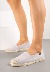 Szare Espadryle z Elastyczną Wstawką Zdobione Plecionką Kinellis. Szare espadryle Renee, z aplikacjami, eleganckie, bez obcasa. W wyprzedaży za 39.99 zł.