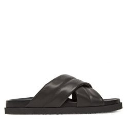 Klapki HÖGL. Czarne klapki Högl, bez wzorów, bez obcasa, bez zapięcia. Za 449.99 zł.