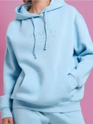 Bluza z kapturem i haftem - błękitny. Niebieskie bluzy Sinsay, l, bez wzorów, bez ramiączek, z kapturem. Za 39.99 zł.