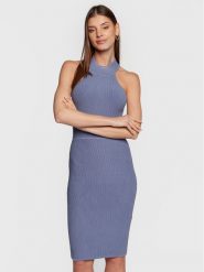 Guess Sukienka dzianinowa Janice W3RK28 Z2YJ2 Niebieski Slim Fit. Niebieskie sukienki Guess, xl, z aplikacjami, z dzianiny, bez kołnierzyka, bez ramiączek. Za 329.99 zł.
