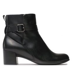 Botki ECCO. Czarne botki ECCO, bez wzorów, bez obcasa, na słupku, bez zapięcia. Za 449.99 zł.
