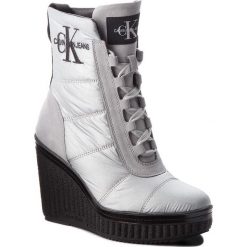 Botki CALVIN KLEIN JEANS - Sole RE9774 Silver. Szare botki Calvin Klein Jeans, z jeansu. Za 769.00 zł.