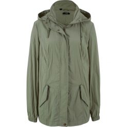 Lekka parka z kapturem bonprix oliwkowy. Płaszcze marki bonprix. Za 149.99 zł.