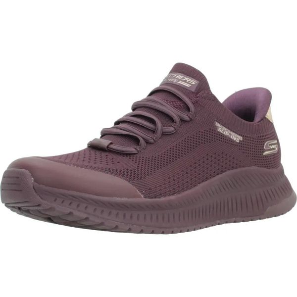 Buty SKECHERS SLIP-INS BOBS SQUAD 4 DIRE STEP Bordeaux. Czerwone buty trekkingowe Skechers, z tkaniny, bez zapięcia. Za 321.99 zł.