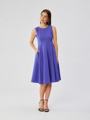 Stylove Sukienka w kolorze fioletowym rozmiar: L. Różowe sukienki Stylove, l, bez wzorów, bez kołnierzyka, bez ramiączek, midi, rozkloszowane. Za 319.95 zł.