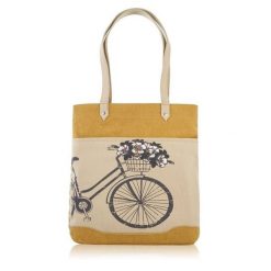 Modna shopperka PAOLO PERUZZI E-12-MC musztardowa. Brązowe shopper bag PAOLO PERUZZI, bez wzorów, z bawełny, biznesowe, na ramię, z nadrukiem, bez dodatków. Za 99.99 zł.