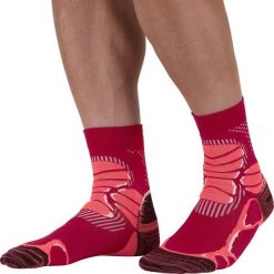 Skarpetki Monnet Extra Light Mid. Czerwone skarpetki MONNET, bez wzorów. Za 185.50 zł.