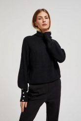Sweter z golfem i bufiastymi rękawami czarny. Czarne swetry MOODO, l, bez wzorów, z poliamidu, bez ramiączek. W wyprzedaży za 59.99 zł.