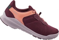 Buty rowerowe miejskie/turystyczne EX300W, czerwone wino. Czerwone buty do biegania Shimano, bez wzorów, z gumy, bez zapięcia, do biegania. Za 446.00 zł.