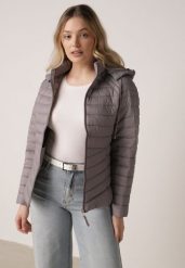 Szara Klasyczna Kurtka Przejściowa z Pikowaniem i Odpinanym Kapturem Pretiella. Szare kurtki Born2be, l, bez wzorów, z jeansu, klasyczne. Za 119.99 zł.