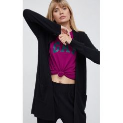 GAP kardigan damski kolor czarny lekki. Czarne swetry GAP, l, bez wzorów, z dzianiny, bez ramiączek. Za 219.99 zł.