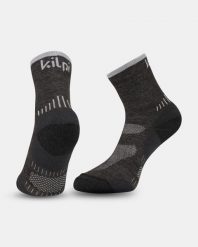 Uniseksowe skarpety outdoorowe Kilpi MIRIN-U. Czarne skarpetki Kilpi, bez wzorów, z materiału. Za 60.57 zł.