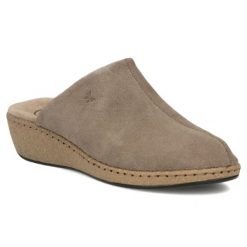 Skórzane klapki na koturnie taupe Filippo DK7567. Klapki Filippo, bez wzorów, ze skóry, bez obcasa, na koturnie, bez zapięcia. Za 169.99 zł.