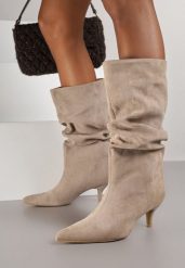 Ciemnobeżowe Marszczone Botki na Obcasie Typu Kaczuszka Nalonia. Brązowe botki Born2be, bez wzorów, z jeansu, eleganckie, bez obcasa, na obcasie, bez zapięcia. Za 89.99 zł.
