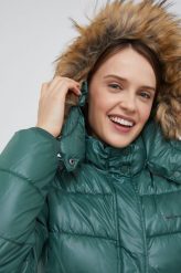 Pepe Jeans kurtka damska kolor zielony zimowa. Zielone kurtki Pepe Jeans, na zimę, l, bez wzorów, z jeansu, bez kaptura. W wyprzedaży za 719.99 zł.