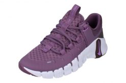 Buty treningowe damskie Nike Free Metcon 5. Fioletowe buty treningowe Nike, bez wzorów, z materiału, bez zapięcia, do biegania. Za 508.00 zł.