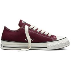 Buty sportowe Converse Chuck Taylor Throwback. Czerwone buty treningowe Converse, bez wzorów, z materiału, bez zapięcia. Za 590.00 zł.