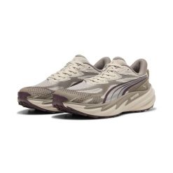 Damskie buty do biegania w terenie Velocity NITRO™ PUMA. Szare buty do biegania Puma, bez wzorów, bez zapięcia, do biegania. Za 559.00 zł.