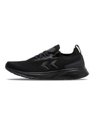 Buty do crossfitu Hummel Reach TR Fit. Czarne buty treningowe Hummel, na wiosnę, bez wzorów, z dzianiny, bez zapięcia, na fitness i siłownię. Za 319.00 zł.