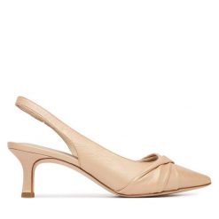 Czółenka Caprice. Brązowe czółenka Caprice, bez wzorów, bez obcasa, bez zapięcia. Za 399.99 zł.