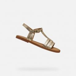 Sandały GEOX J SANDAL KARLY Złoty. Szare sandały Geox, bez wzorów, ze skóry, bez obcasa, bez zapięcia. Za 206.99 zł.
