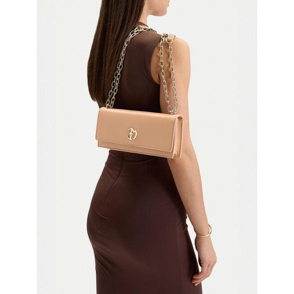 Torebka Eva Minge. Brązowe listonoszki Eva Minge, bez wzorów, bez dodatków. Za 199.99 zł.