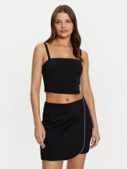 Guess Top W5RH26 WGLO2 Czarny Regular Fit. Czarne topy Guess, s, z aplikacjami, z syntetyku, bez kołnierzyka, bez ramiączek. Za 239.99 zł.
